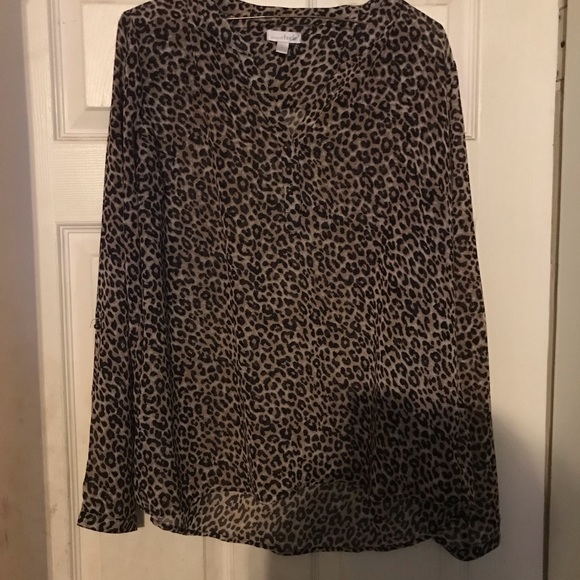 Leopard Print blouse with classy silk lined pants - Picture 2 of 8